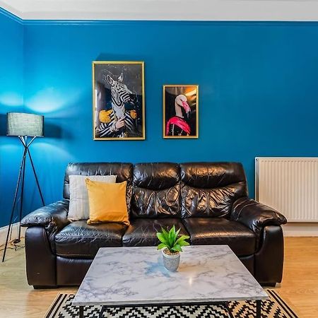Traditional 1-Bed Flat In Southside Glasgow Exterior photo